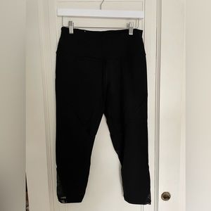 Victoria’s Secret crop black leggings size medium mesh back detail